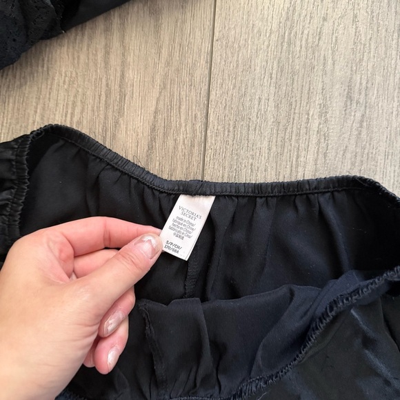 Victoria's Secret Black Lace Silky Satin Pj Set - Picture 3 of 8